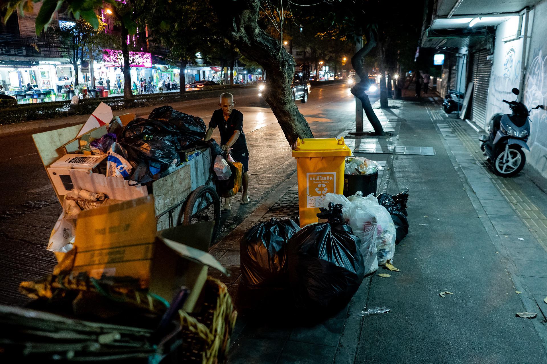 unemployment-5011877_1920