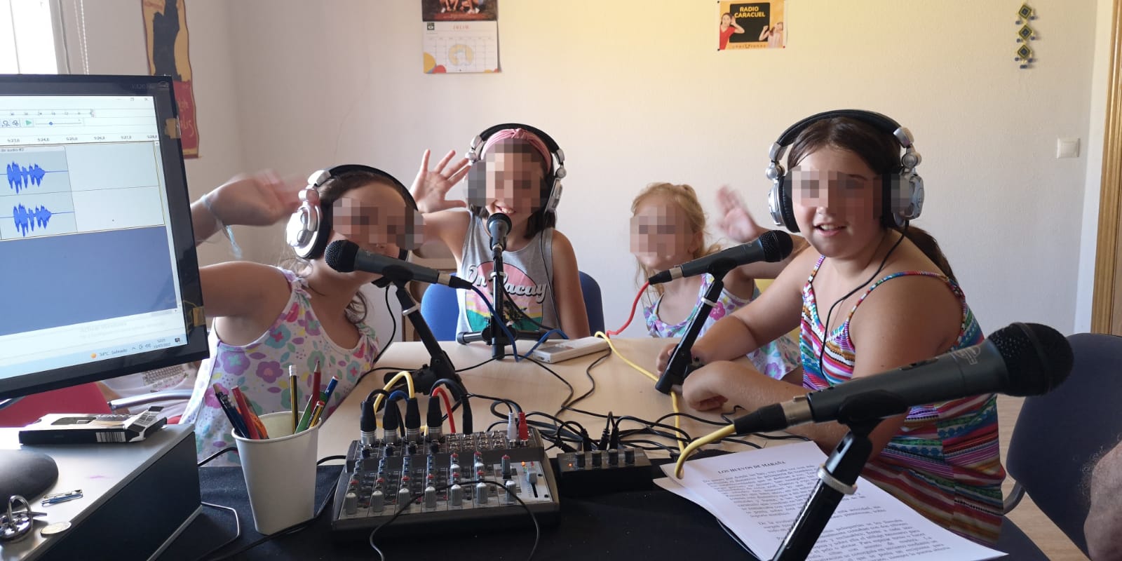 foto-ninas-primer-podcast